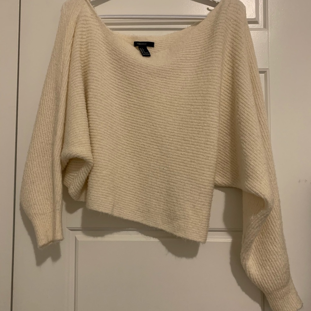 FOREVER 21 off shoulder knot long sleeve